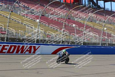 media/Aug-27-2022-Fastrack Riders (Sat) [[c588535105]]/Level 1/Session 1 Start Finish/